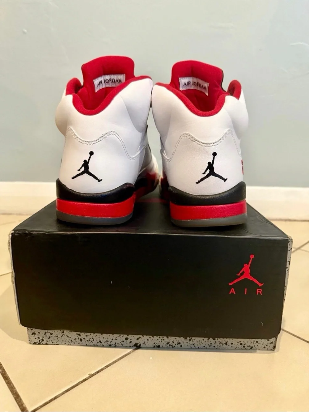 Air Jordan 5 Retro 'Fire Red' - 11 Mens